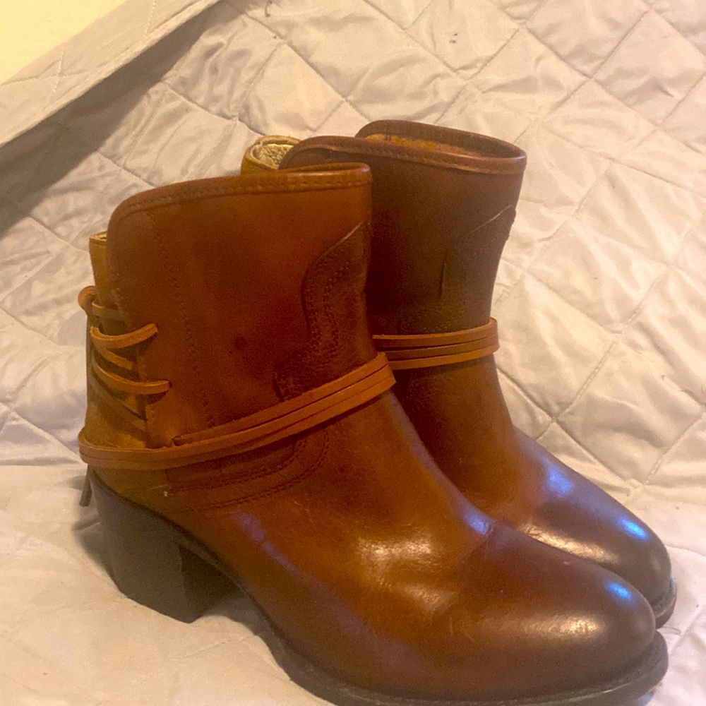 Free Bird Boots
